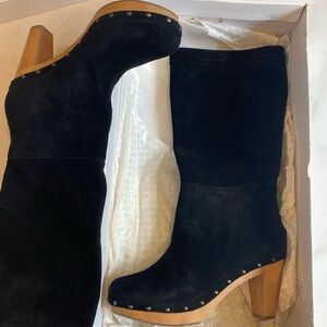 Banana Republic NWT Black Suede Pull On Wooden heeled Boots Chandra size 9.5